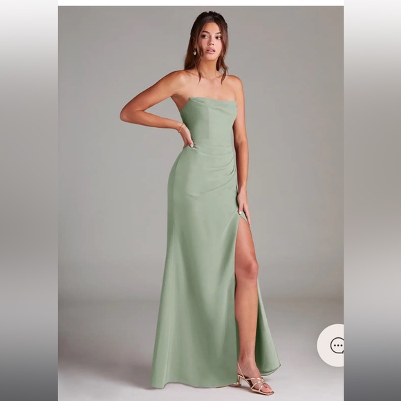 Elegant Dusty Sage Green Azazie Leonis Dress - Picture 1 of 10